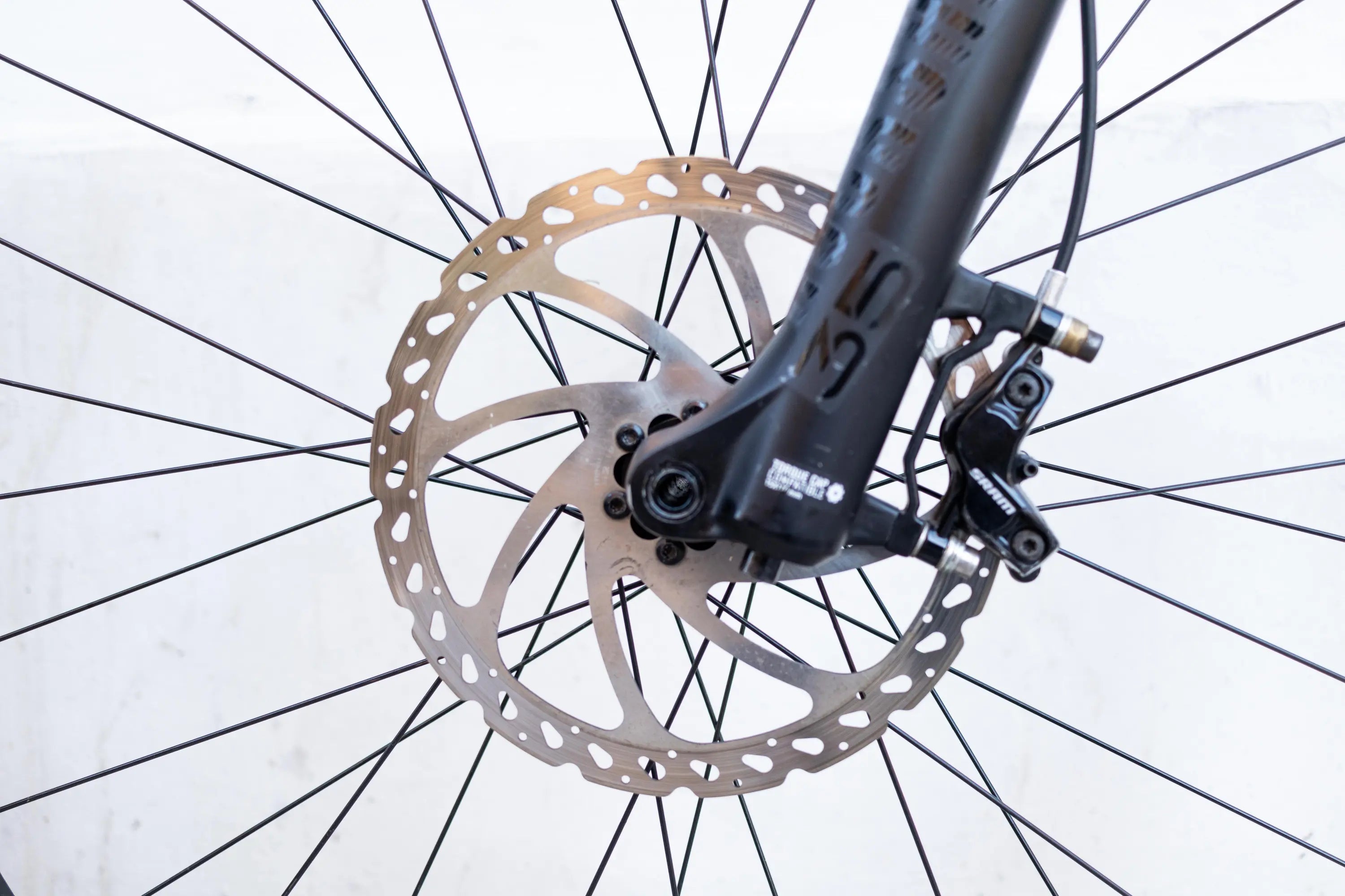 Hydraulic or mechanical disc brakes What are different tuvalum