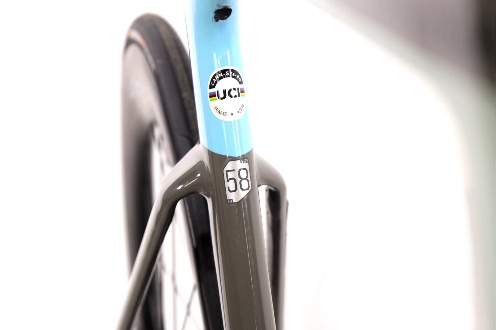 Cannondale SystemSix Hi-Mod Ultegra Di2 β tuvalum